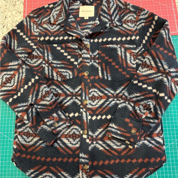 Thread & Supply Cozy Southwest Sherpa Fleece Shirt Jacket Shacket Small Soft - Picture 2 of 4